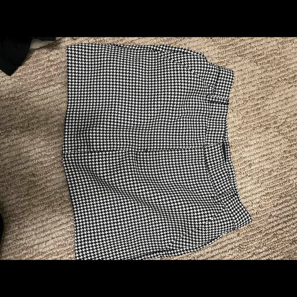 ZARA SKORT SIZE XS